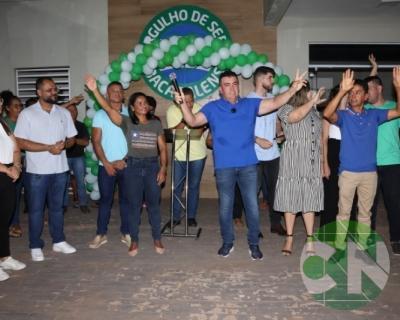 Entrega de novos veículos no povoado Bela Vista