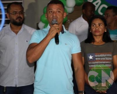 Entrega de novos veículos no povoado Bela Vista