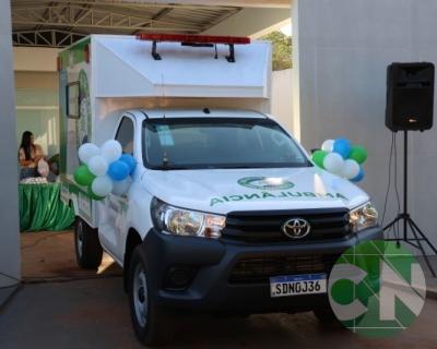 Entrega de novos veículos no povoado Bela Vista