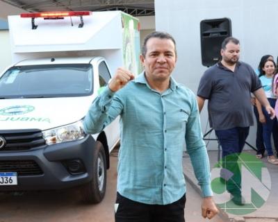 Entrega de novos veículos no povoado Bela Vista