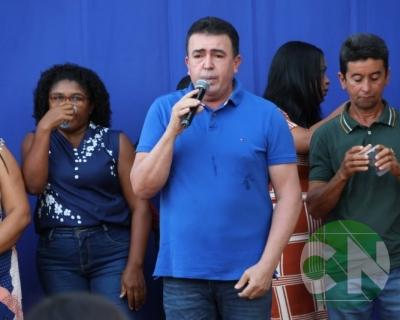 Entrega de novos veículos no povoado Seco das Mulatas