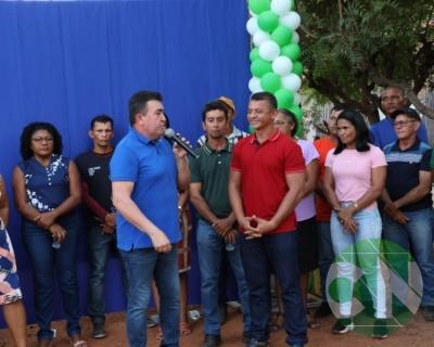 Entrega de novos veículos no povoado Seco das Mulatas