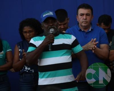 Entrega de novos veículos no povoado Seco das Mulatas