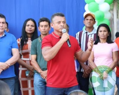 Entrega de novos veículos no povoado Seco das Mulatas