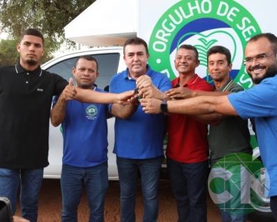 Entrega de novos veículos no povoado Seco das Mulatas