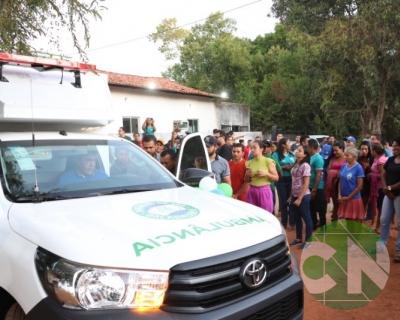 Entrega de novos veículos no povoado Seco das Mulatas