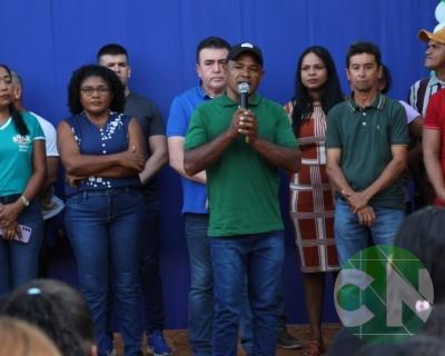 Entrega de novos veículos no povoado Seco das Mulatas