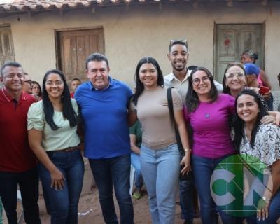 Entrega de novos veículos no povoado Seco das Mulatas