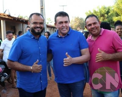 Entrega de novos veículos no povoado Seco das Mulatas