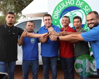 Entrega de novos veículos no povoado Seco das Mulatas