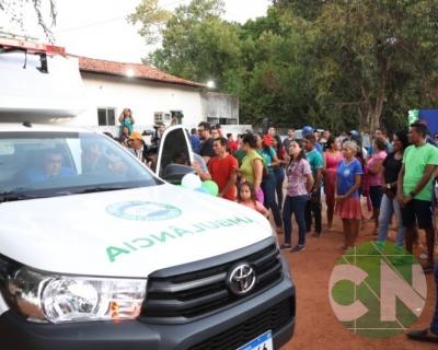 Entrega de novos veículos no povoado Seco das Mulatas