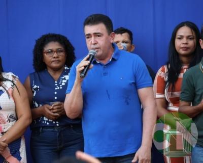 Entrega de novos veículos no povoado Seco das Mulatas