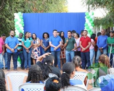 Entrega de novos veículos no povoado Seco das Mulatas