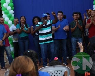 Entrega de novos veículos no povoado Seco das Mulatas