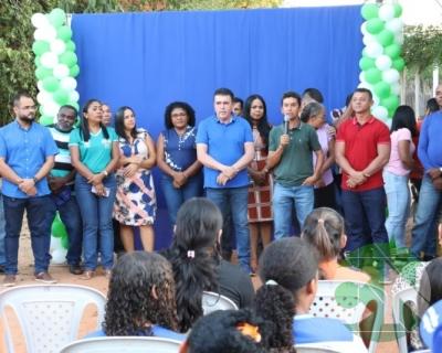 Entrega de novos veículos no povoado Seco das Mulatas