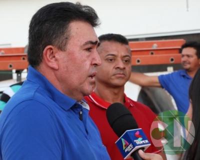 Entrega de novos veículos no povoado Seco das Mulatas