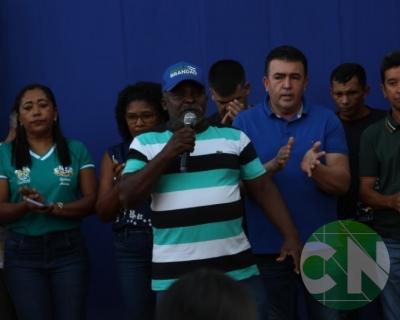 Entrega de novos veículos no povoado Seco das Mulatas