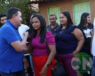 Entrega de novos veículos no povoado Seco das Mulatas