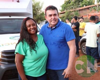 Entrega de novos veículos no povoado Seco das Mulatas