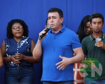 Entrega de novos veículos no povoado Seco das Mulatas
