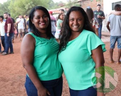 Entrega de novos veículos no povoado Seco das Mulatas