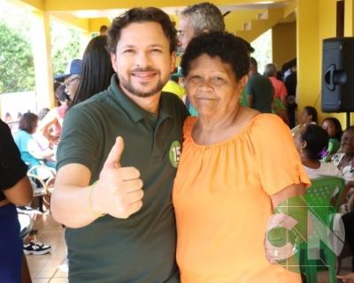 Grupo da Esperança na casa amarela 15