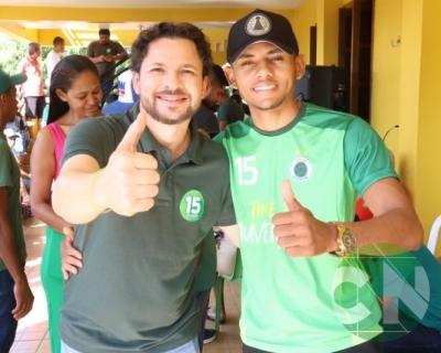 Grupo da Esperança na casa amarela 15