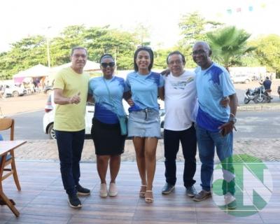 Foi dada a largada: Adesivação do candidato a prefeito Roberto Costa e do vice Emílio Carvalho