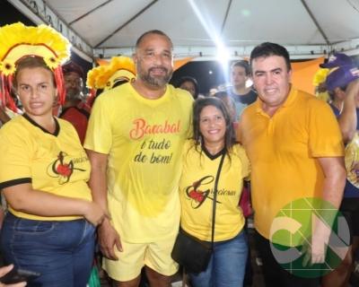 Foi dada a largada: Adesivação do candidato a prefeito Roberto Costa e do vice Emílio Carvalho