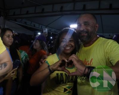 Foi dada a largada: Adesivação do candidato a prefeito Roberto Costa e do vice Emílio Carvalho