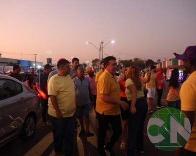 Foi dada a largada: Adesivação do candidato a prefeito Roberto Costa e do vice Emílio Carvalho