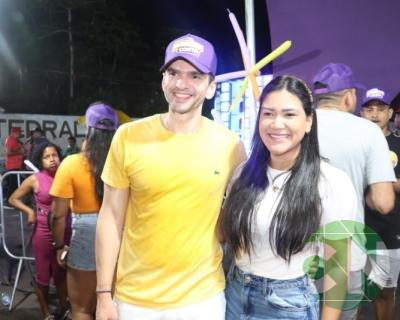 Foi dada a largada: Adesivação do candidato a prefeito Roberto Costa e do vice Emílio Carvalho