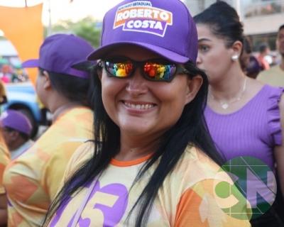 Foi dada a largada: Adesivação do candidato a prefeito Roberto Costa e do vice Emílio Carvalho