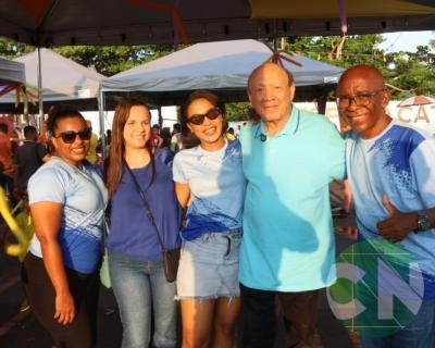 Foi dada a largada: Adesivação do candidato a prefeito Roberto Costa e do vice Emílio Carvalho