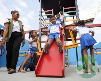 Reinauguração da UEF. Alice Araújo - bairro presídio
