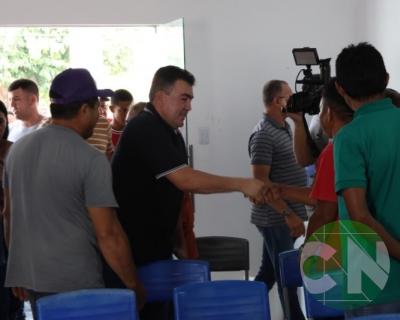 Edvan Brandão entrega uma Batedeira de Cereais 