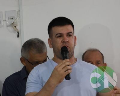 Edvan Brandão entrega uma Batedeira de Cereais 