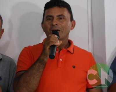 Edvan Brandão entrega uma Batedeira de Cereais 