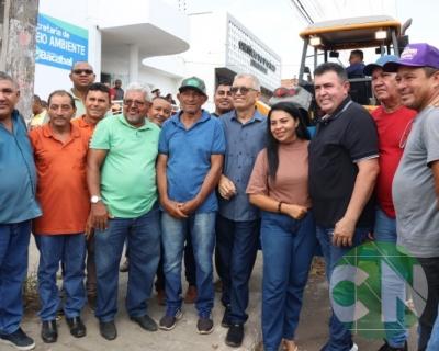 Edvan Brandão entrega uma Batedeira de Cereais 