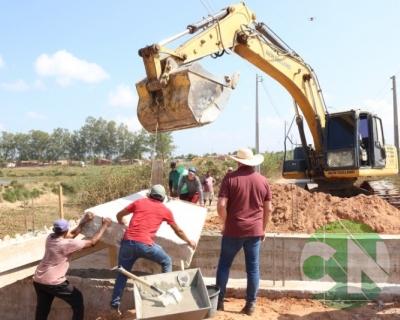 Vistoria na construção da ponte de concreto que liga o bairro Novo Bacabal à Br 316