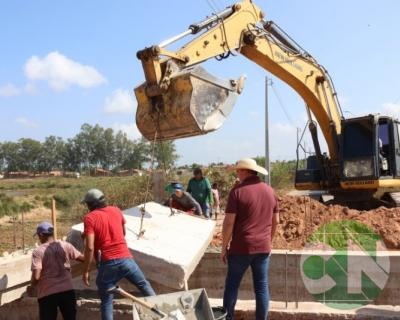 Vistoria na construção da ponte de concreto que liga o bairro Novo Bacabal à Br 316