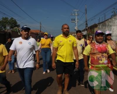 Roberto Costa visita os comerciantes de Bacabal 