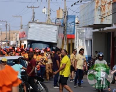 Roberto Costa visita os comerciantes de Bacabal 