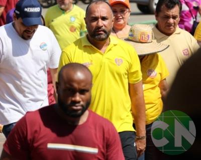 Roberto Costa visita os comerciantes de Bacabal 