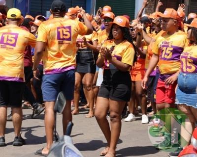 Roberto Costa visita os comerciantes de Bacabal 