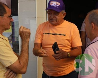 Roberto Costa visita os comerciantes de Bacabal 