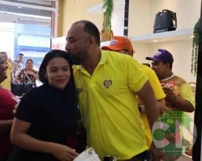 Roberto Costa visita os comerciantes de Bacabal 