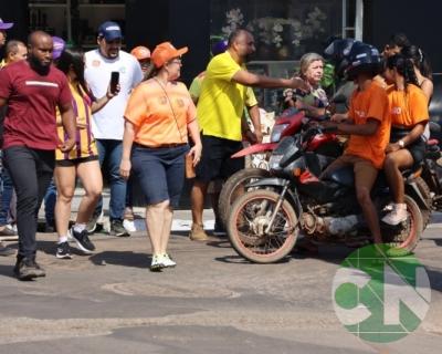 Roberto Costa visita os comerciantes de Bacabal 