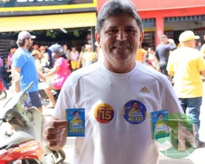 Roberto Costa visita os comerciantes de Bacabal 